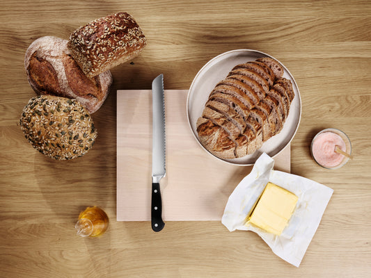 Classic 9" Double Serrated Bread Knife