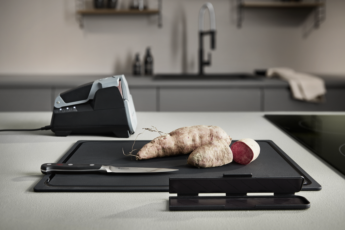 Cutting Board 38 x 25 x 0,4 cm | TPU | Black